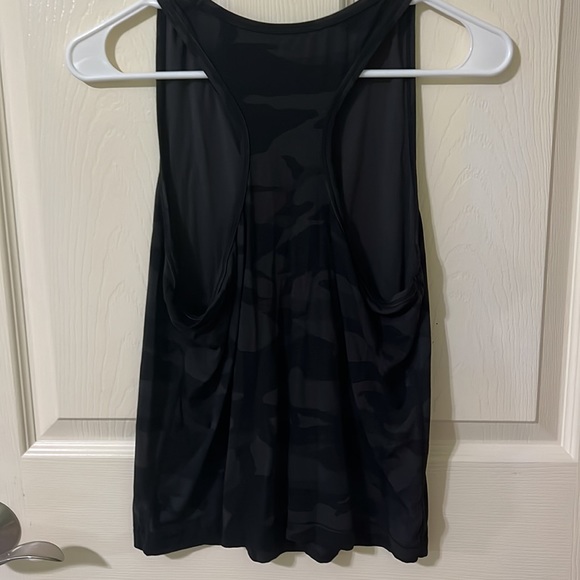 Members Mark tank tops (both included) - Picture 2 of 6